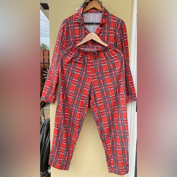 His or Hers Christmas pajama set. - Picture 7 of 9